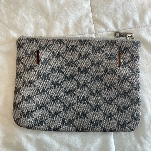 Michael Kors belt bag (belt not included) - Picture 4 of 5